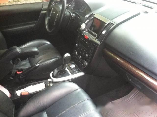 LandRover Freelander 2010 - Bán xe LandRover Freelander đời 2010, màu đen