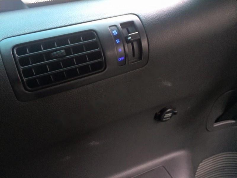 Hyundai Santa Fe 2011 - Bán xe Hyundai Santa Fe đời 2011, màu bạc, nhập khẩu nguyên chiếc 