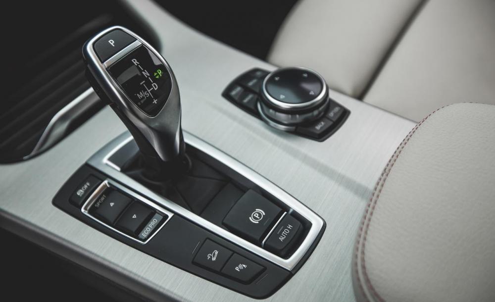 BMW X4 2017 - BMW X4 2017, màu nâu, nhập khẩu nguyên chiếc, ưu đãi lớn