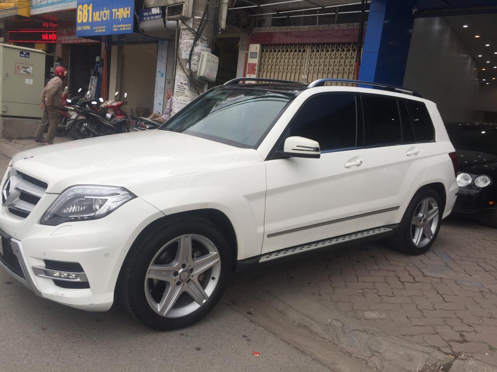 Mercedes-Benz GLK 250 AMG 2015 - Cần bán lại xe Mercedes GLK250 AMG sản xuất 2015, màu trắng