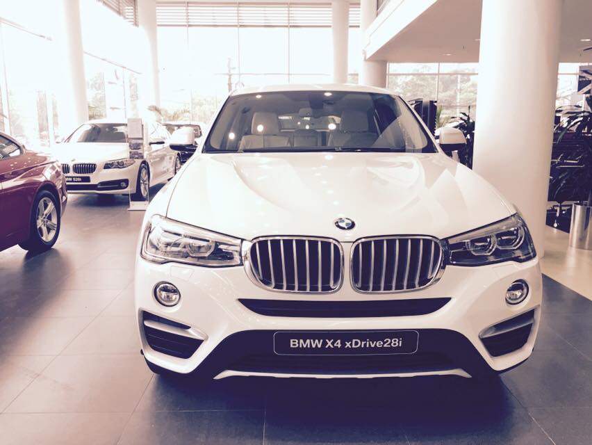 BMW X4 xDrive20i 2017 - Bán xe BMW X4 xDrive20i đời 2017, màu trắng, nhập khẩu nguyên chiếc