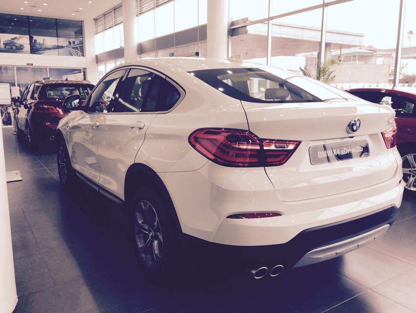 BMW X4 xDrive20i 2017 - Bán xe BMW X4 xDrive20i đời 2017, màu trắng, nhập khẩu nguyên chiếc