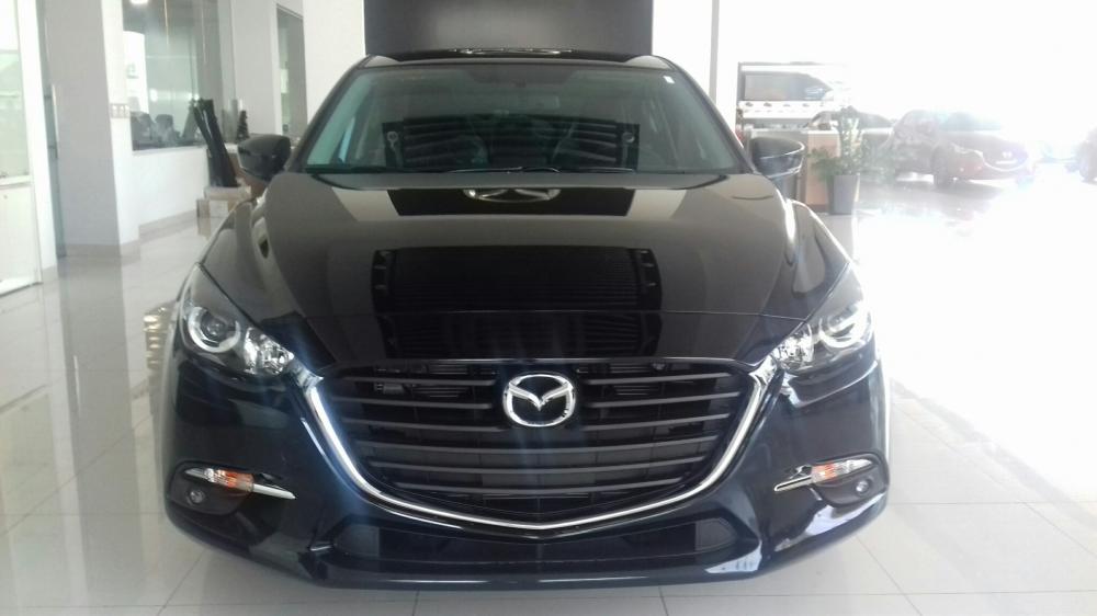 Bán xe Mazda 3 1.5L AT 2017, màu Xanh đen