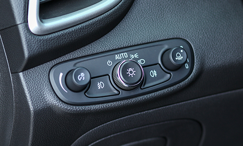 Chevrolet Trax LT 2017 - Bán xe Trax 1.4L nhập khẩu nguyên chiếc, giá tốt nhận xe ngay liên hệ 0933 799 795