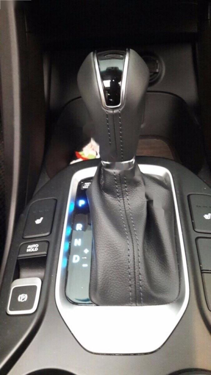 Hyundai Santa Fe 4WD 2016 - Cần bán xe Hyundai Santa Fe 4WD đời 2016, màu trắng