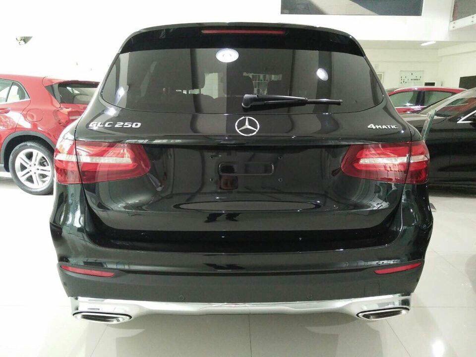 Mercedes-Benz GLC GLC 250 2017 - Bán Mercedes GLC 250 đời 2017, màu đen