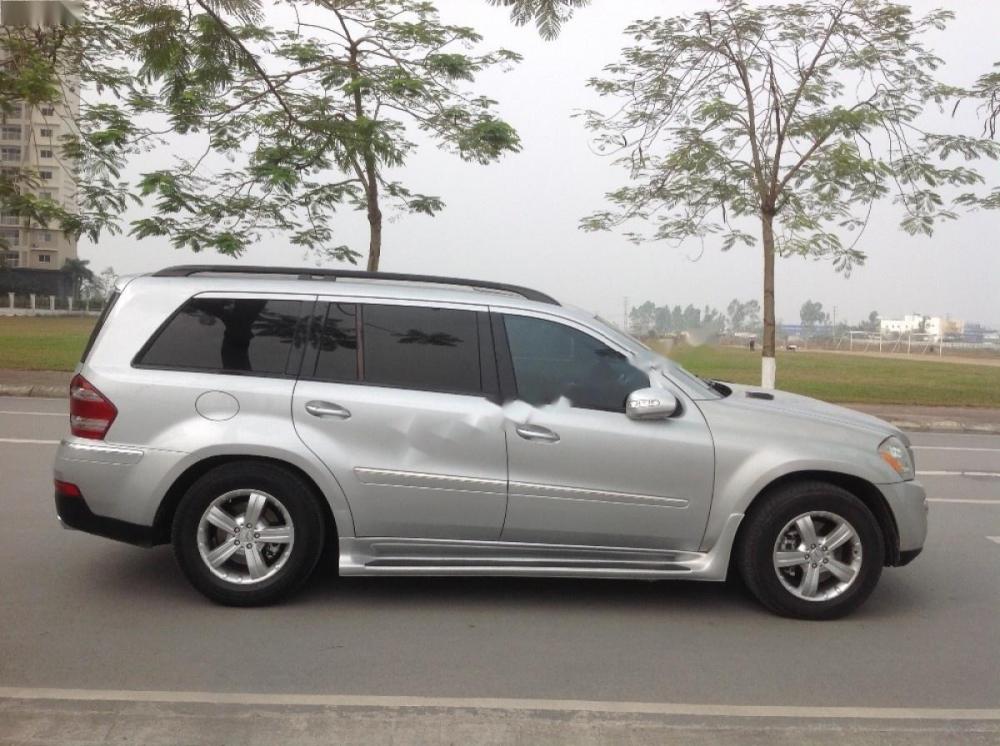 Mercedes-Benz GL 450 2007 - Cần bán gấp Mercedes 450 năm 2007, màu bạc, nhập khẩu như mới
