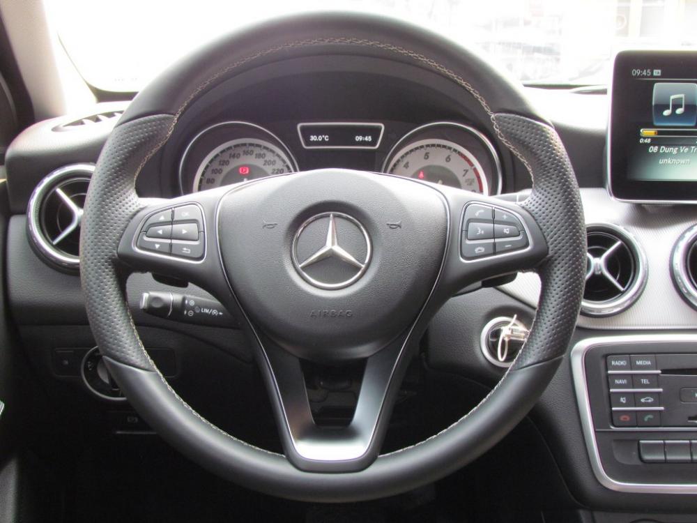 Mercedes-Benz GL Mercedes A200 AT 2016 - Mercedes GLA200 AT 2016