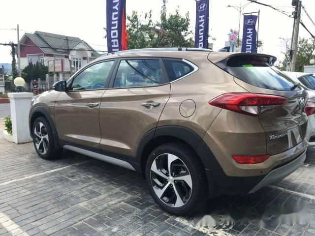 Hyundai Tucson 2017 - Bán xe Hyundai Tucson đời 2017, màu nâu