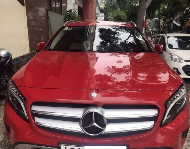 Mercedes-Benz GLA-Class 200 2015 - Bán Mercedes GLA200 đời 2015, màu đỏ, xe nhập chính chủ