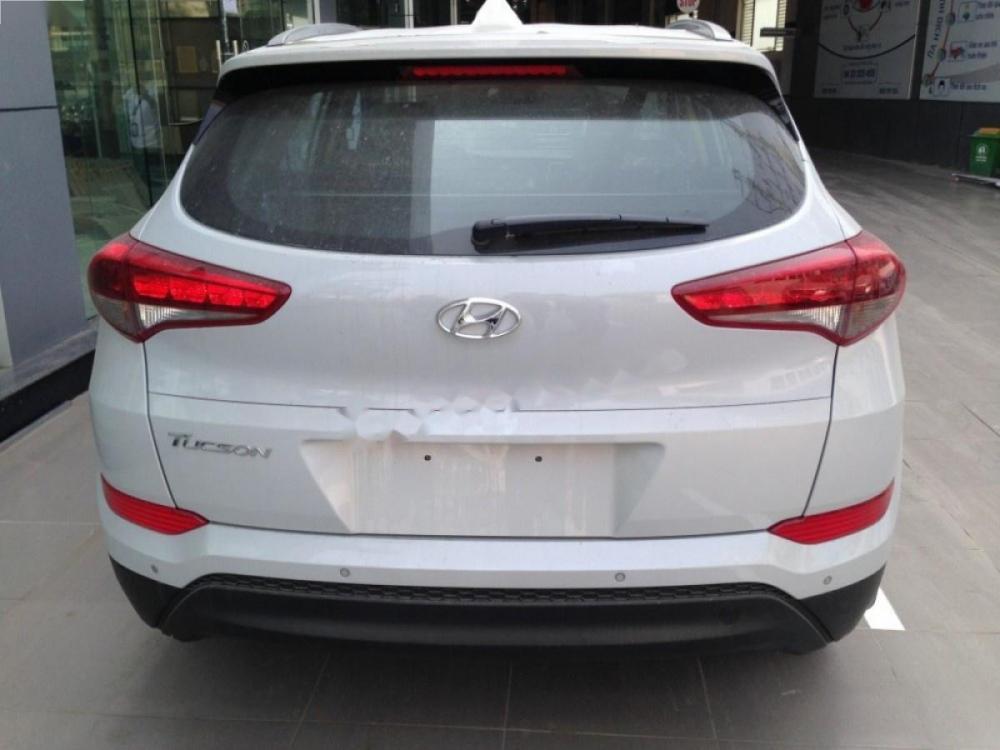 Hyundai Tucson 2.0 AT 2017 - Bán Hyundai Tucson 2.0 AT năm 2017, màu trắng 