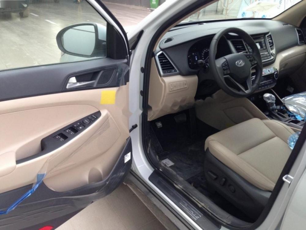 Hyundai Tucson 2.0 AT 2017 - Bán Hyundai Tucson 2.0 AT năm 2017, màu trắng 