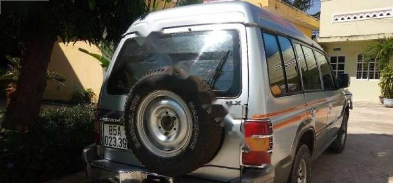 Mitsubishi Pajero 2.4 1992 - Bán Mitsubishi Pajero 2.4 đời 1992, màu bạc, nhập khẩu nguyên chiếc