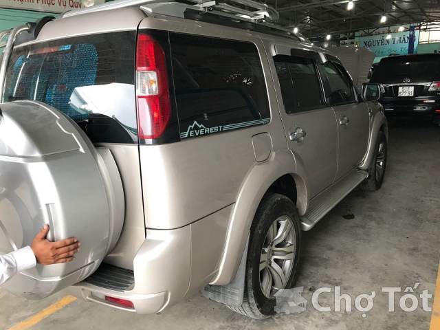 Ford Everest MT 2012 - Cần bán Ford Everest đời 2012MT, 575tr, BH 1 năm