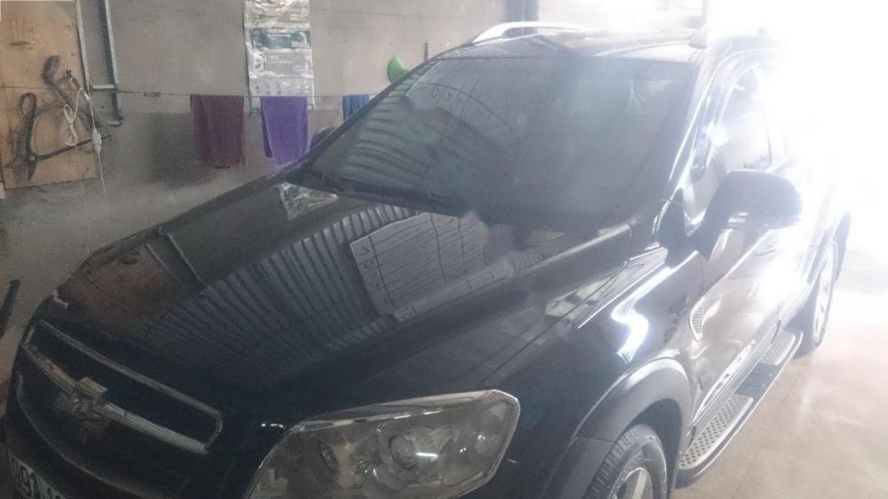 Chevrolet Captiva LT 2.4 MT 2008 - Cần bán gấp Chevrolet Captiva LT 2.4 MT đời 2008, màu đen  