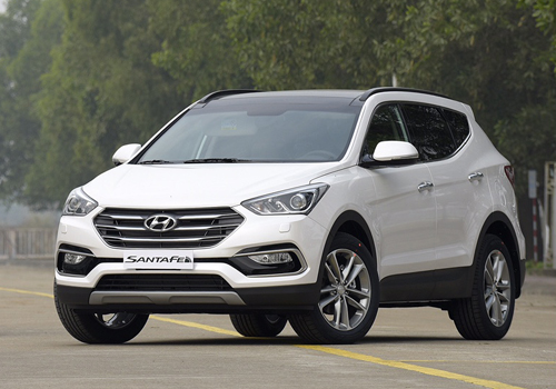 Hyundai Santa Fe 2018 - Cần bán xe Hyundai Santa Fe đời 2018, màu trắng