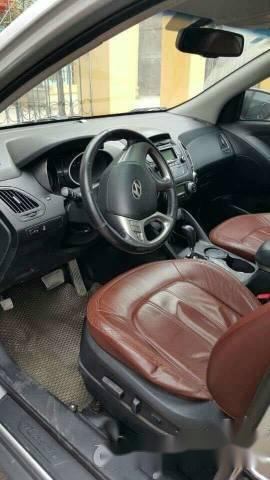 Hyundai Tucson 2011 - Cần bán gấp Hyundai Tucson đời 2011, như mới