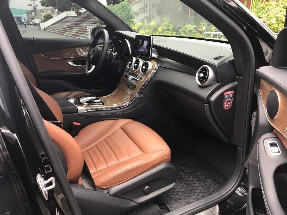 Mercedes-Benz Smart 250 4Matic 2017 - Bán xe Mercedes 250 4Matic 2017, màu đen