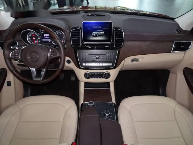 Mercedes-Benz GLS GLS400 2018 - Cần bán Mercedes GLS400 năm sản xuất 2018, màu đỏ