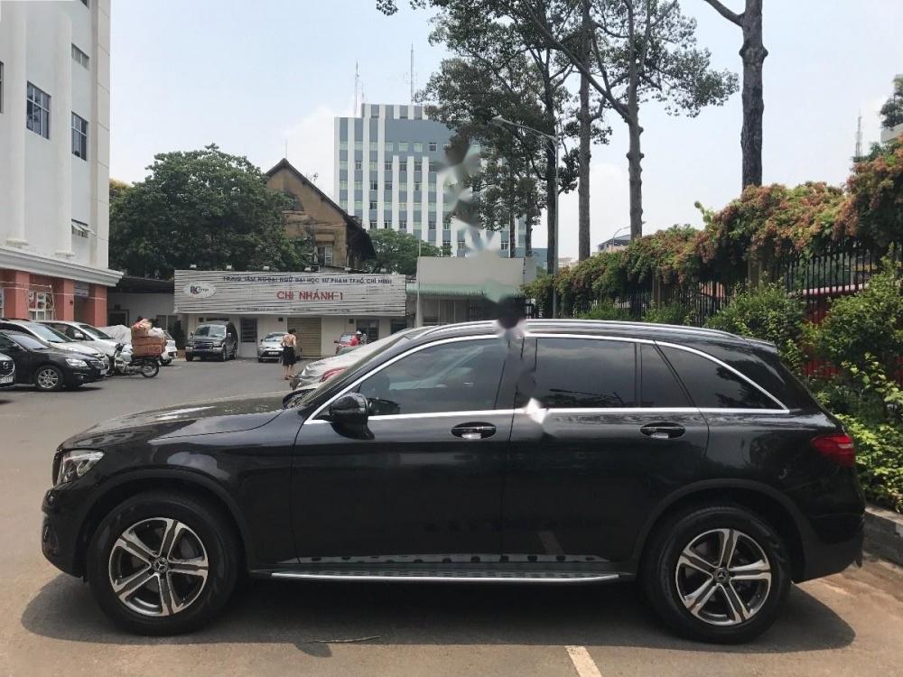 Mercedes-Benz Smart 250 4Matic 2017 - Bán xe Mercedes 250 4Matic 2017, màu đen