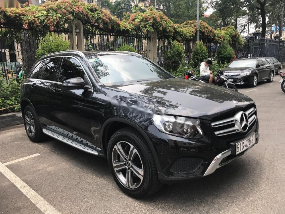 Mercedes-Benz Smart 250 4Matic 2017 - Bán xe Mercedes 250 4Matic 2017, màu đen