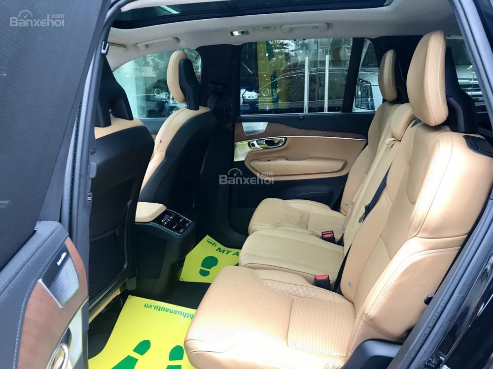 Volvo XC90 T6 AWD 2017 - Bán ô tô Volvo XC90 T6 AWD sản xuất 2017, màu đen, nhập khẩu Mỹ giá tốt, LH: 0948.256.912