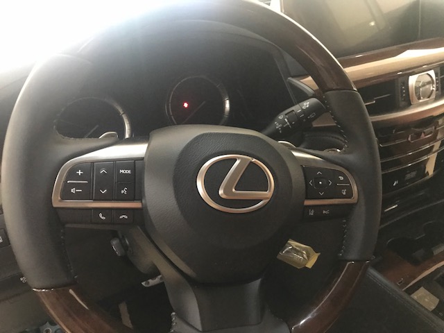 Lexus LX5700 Super sport 2018 - Bán xe Lexus LX5700 Super sport năm 2019 màu trắng, nhập khẩu nguyên chiếc