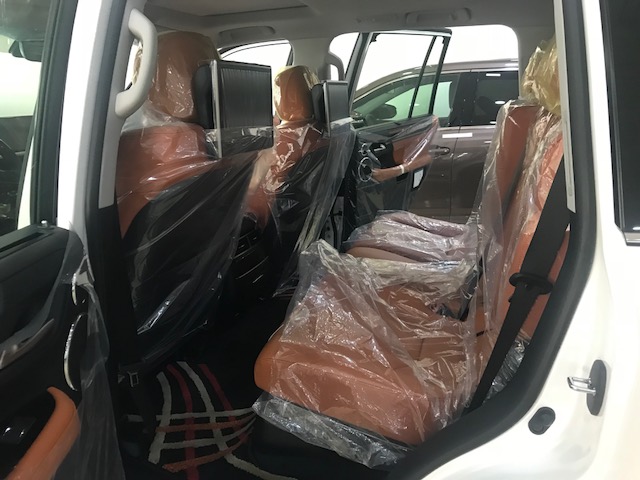 Lexus LX5700 Super sport 2018 - Bán xe Lexus LX5700 Super sport năm 2019 màu trắng, nhập khẩu nguyên chiếc