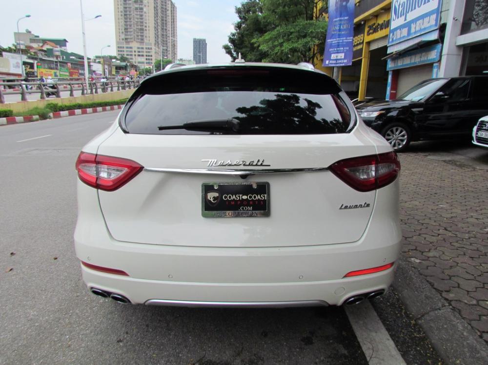 Maserati 2017 - Bán Maserati Levante Model 2017, nhập, lướt