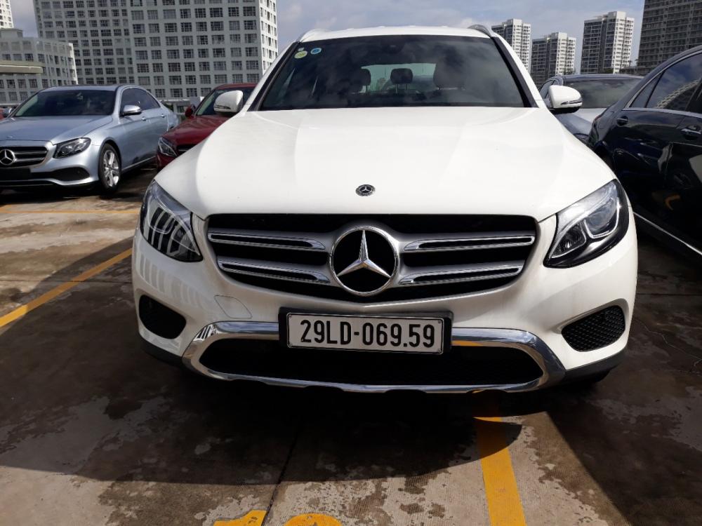 Mua bán xe Mercedes Benz GLC 200 AT 2022 Màu Đỏ  XC00022045