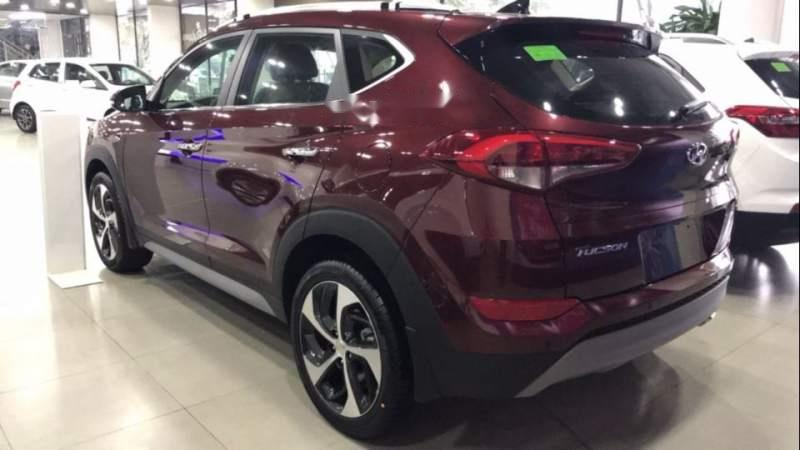Hyundai Tucson   2.0AT  2018 - Cần bán Hyundai Tucson 2.0AT đời 2018, màu đỏ, giá chỉ 840 triệu