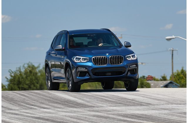 10 mẫu xe SUV cỡ nhỏ an toàn nhất năm 2019: BMW X3 2019.