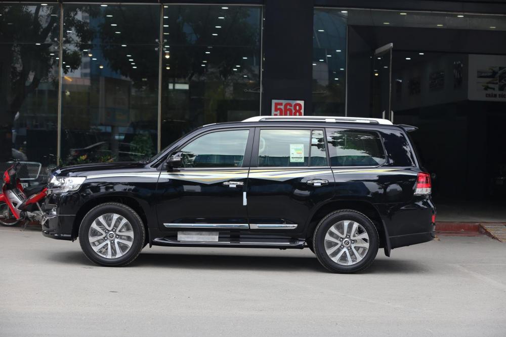 Toyota Land Cruiser VXS 4.6L 2018 - Bán xe Toyota Land Cruiser VXS 4.6L năm 2018, màu đen, nhập khẩu nguyên chiếc