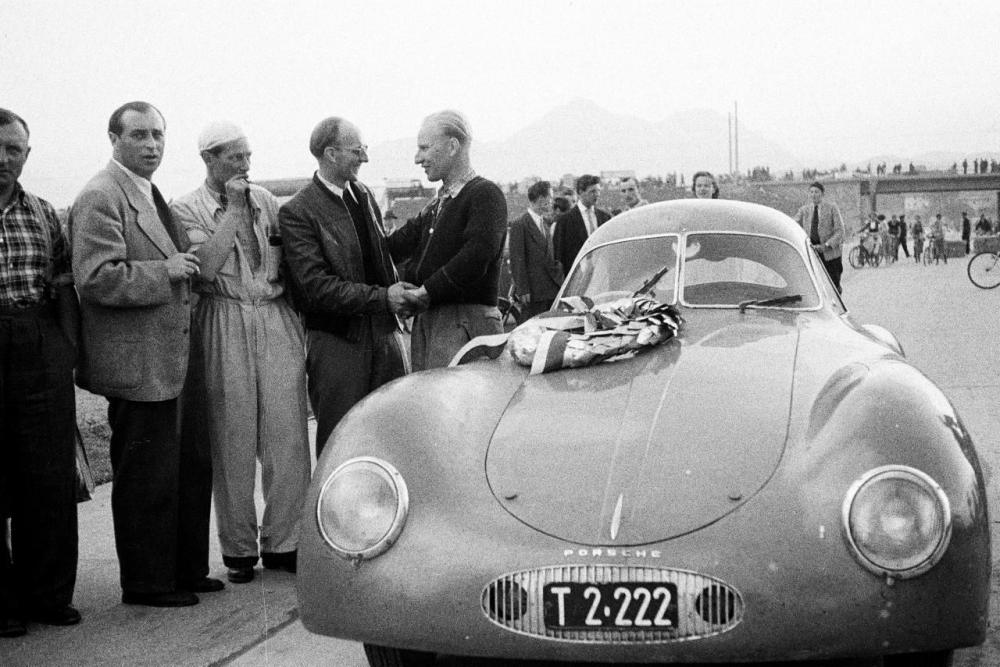 Đấu giá 'xế cụ' Porsche Type 64 1949, ước tính lên tới 20 triệu USD .