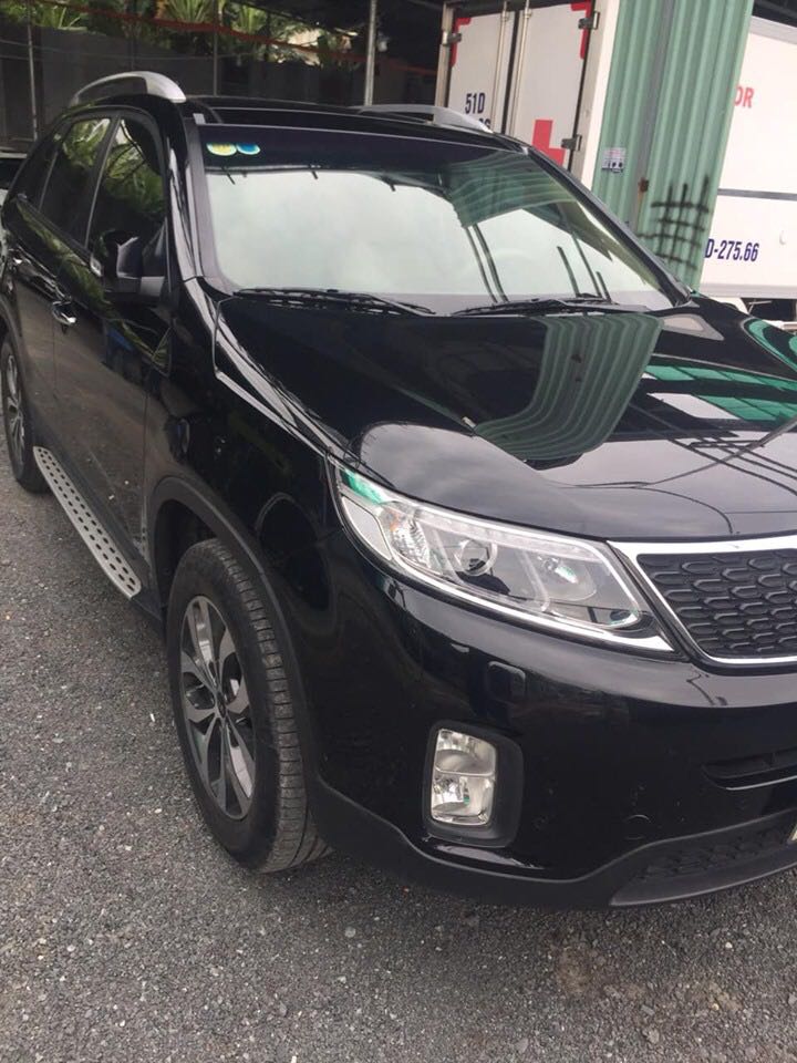 Kia Sorento 2017 - Bán Kia Sorento năm 2016, màu đen nhập khẩu giá chỉ 765 triệu đồng