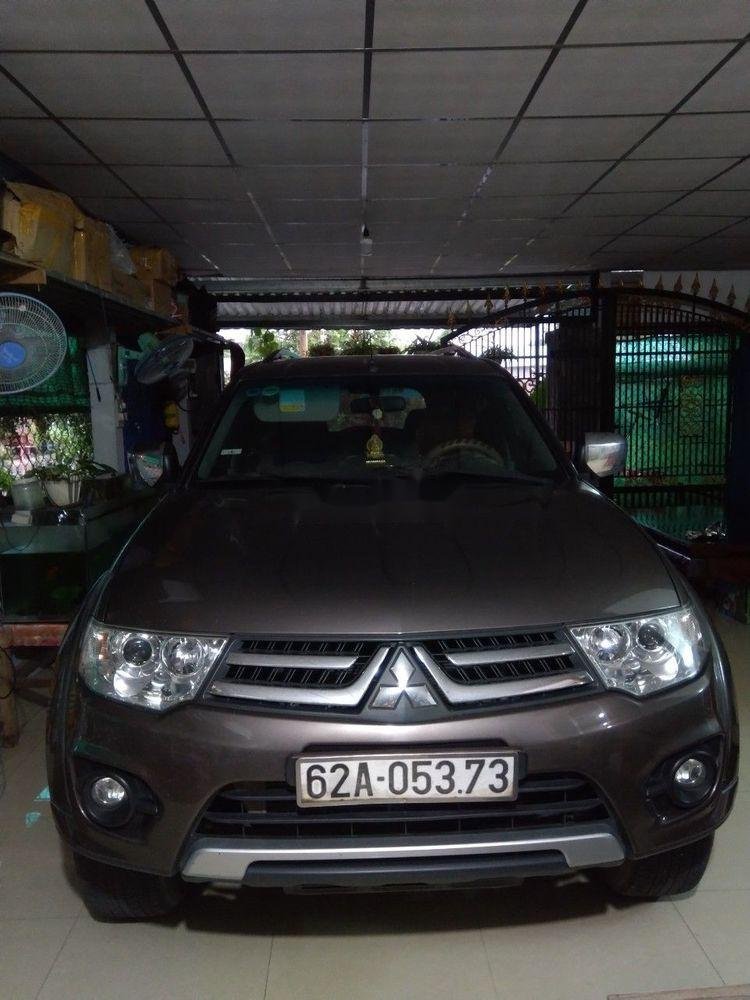 Mitsubishi Pajero Sport MT 2015 - Bán Mitsubishi Pajero Sport MT sản xuất 2015, giá chỉ 700 triệu
