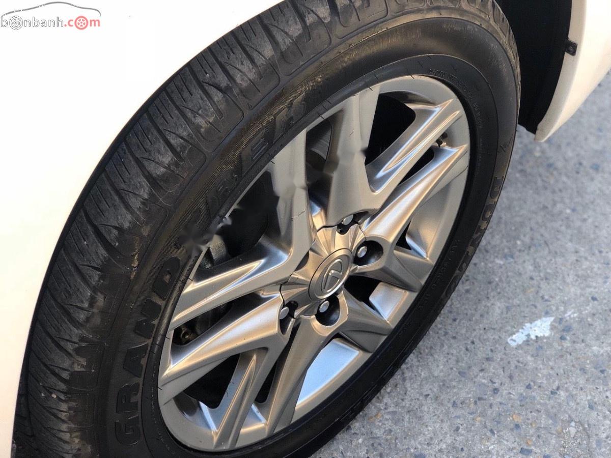 Lexus LX 570 2013 - Cần bán gấp Lexus LX 570 2013, màu trắng, nhập khẩu nguyên chiếc