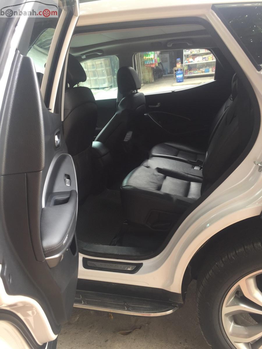 Hyundai Santa Fe 2.2L 4WD 2015 - Bán Hyundai Santa Fe 2.2L 4WD năm 2015, màu trắng