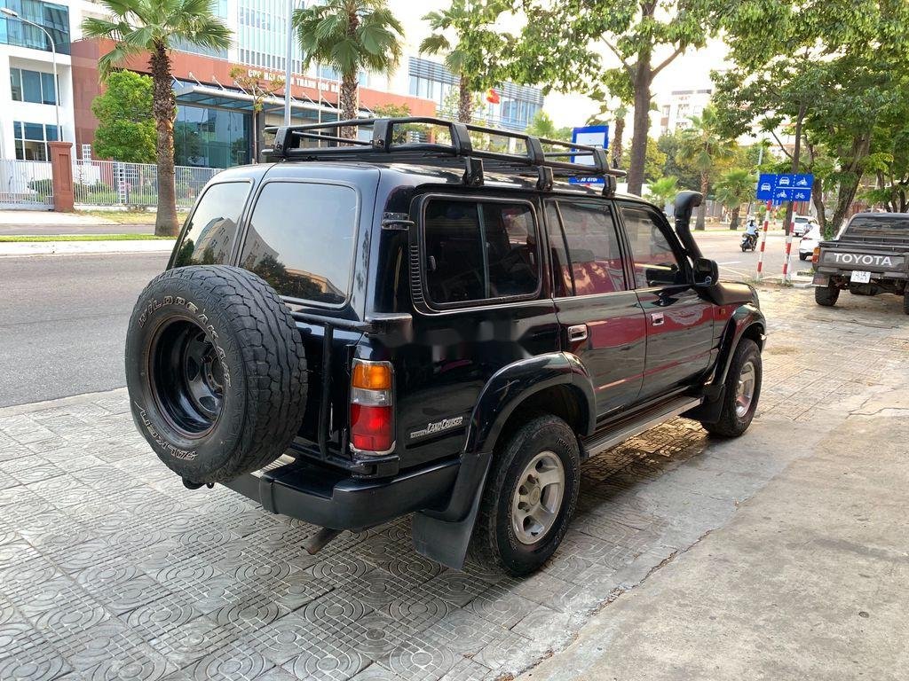 Toyota Land Cruiser   1995 - Bán Toyota Land Cruiser năm sản xuất 1995, màu đen, nhập khẩu