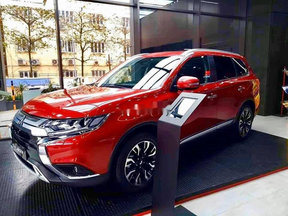 Mitsubishi Outlander   2020 - Bán Mitsubishi Outlander năm sản xuất 2020, màu đỏ