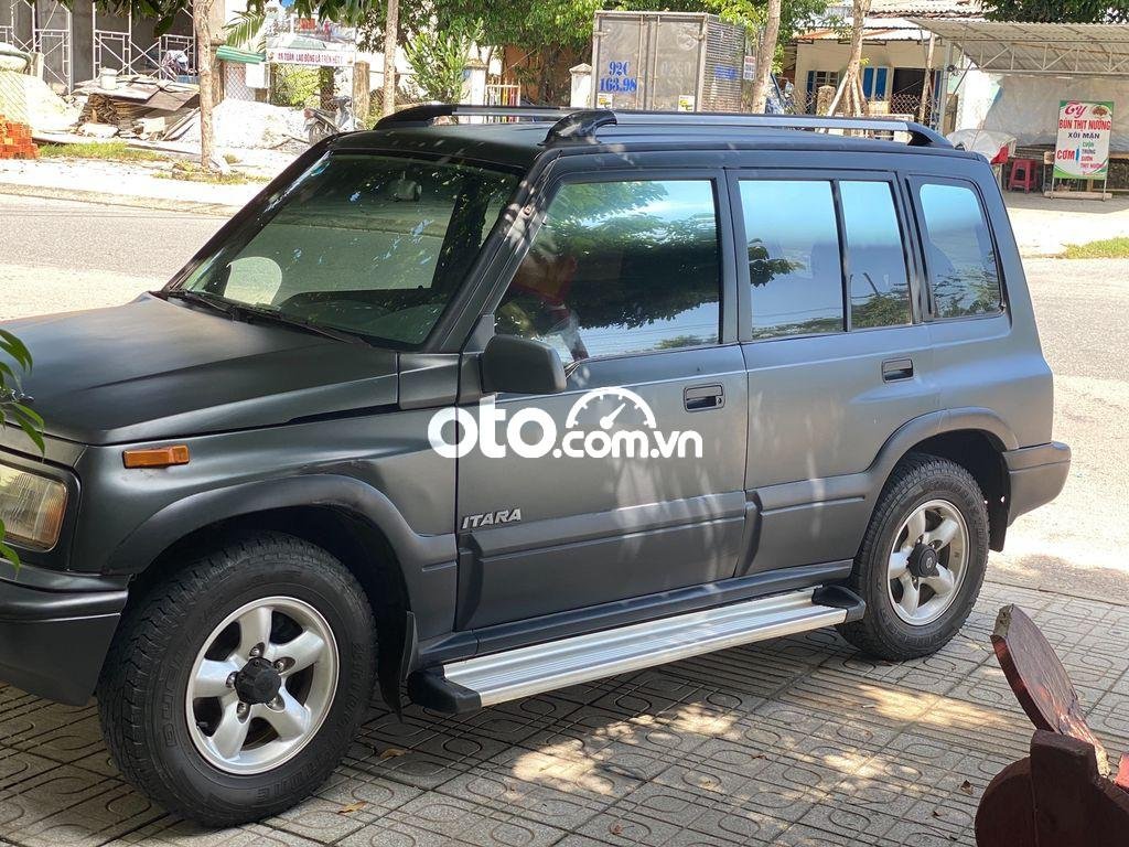 Suzuki Vitara 2005 - Bán ô tô Suzuki Vitara 2005, màu xám, xe nhập chính chủ