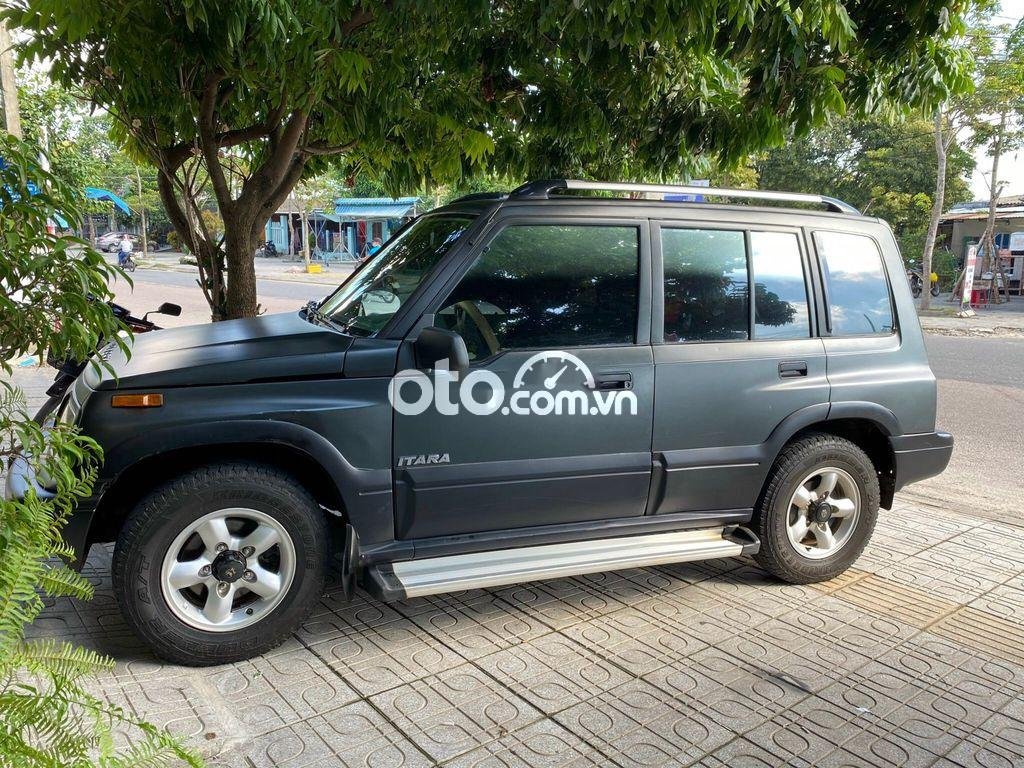 Suzuki Vitara 2005 - Bán ô tô Suzuki Vitara 2005, màu xám, xe nhập chính chủ
