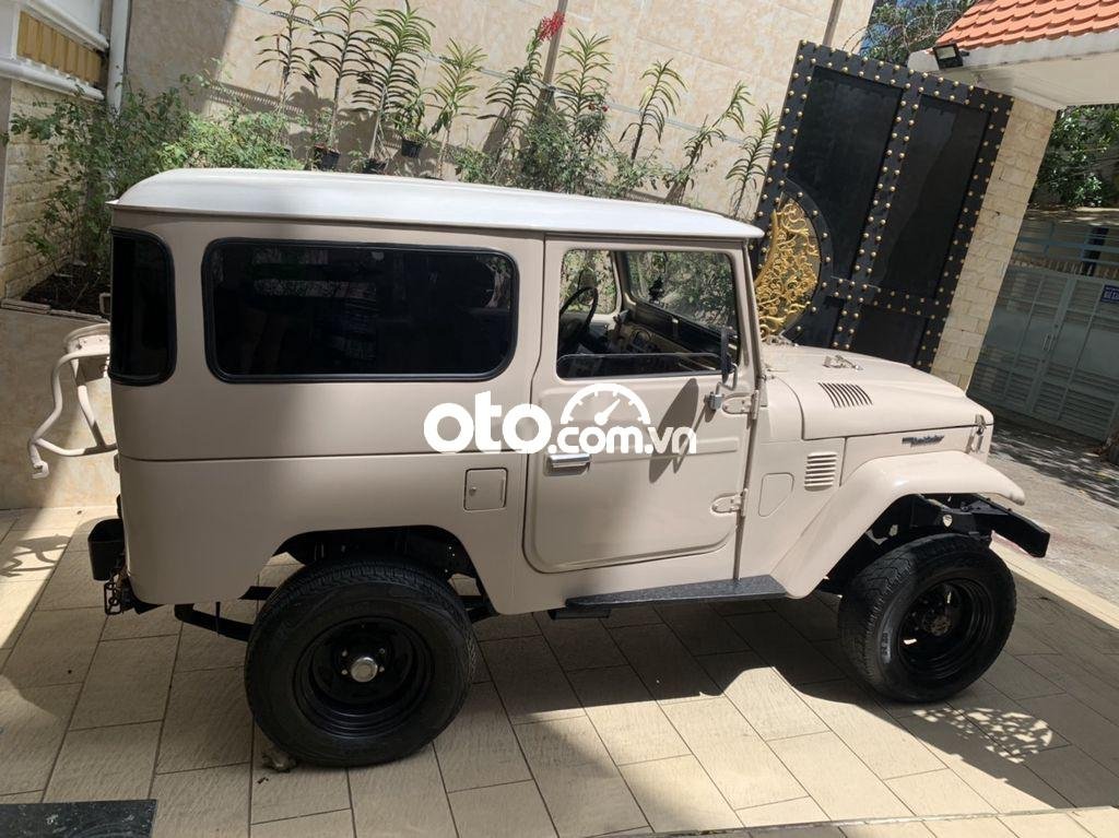 Toyota Land Cruiser 1990 - Bán Toyota Land Cruiser năm sản xuất 1990 còn mới