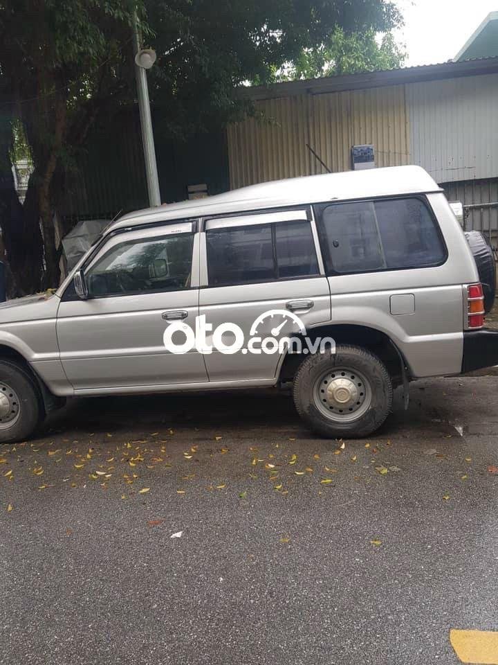 Mitsubishi Pajero 1995 - Bán Mitsubishi Pajero sản xuất 1995, màu bạc, giá cạnh tranh