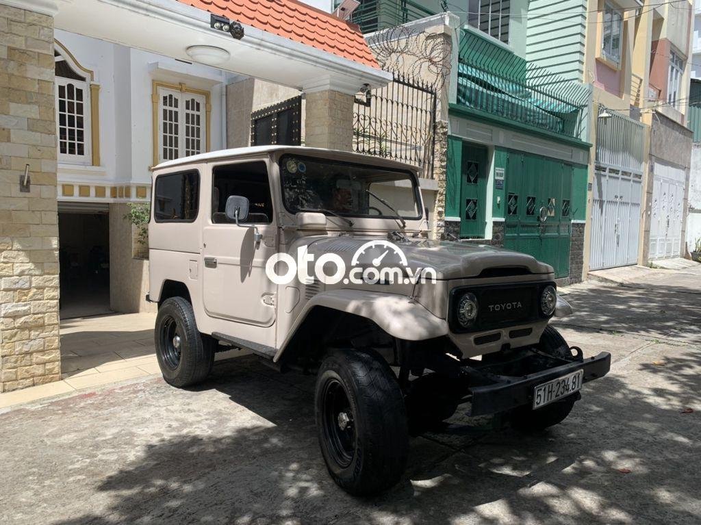 Toyota Land Cruiser 1990 - Bán Toyota Land Cruiser năm sản xuất 1990 còn mới