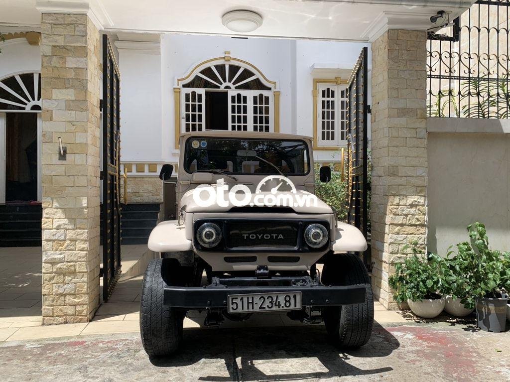 Toyota Land Cruiser 1990 - Bán Toyota Land Cruiser năm sản xuất 1990 còn mới