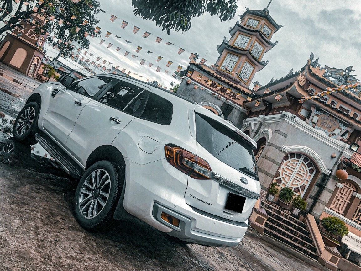 Ford Everest 2021 - Ưu đãi khủng, hỗ trợ vay 85% - Ford Everest 2021 - Đủ màu nhận xe ngay, tặng quà lên đến hàng trăm triệu đồng