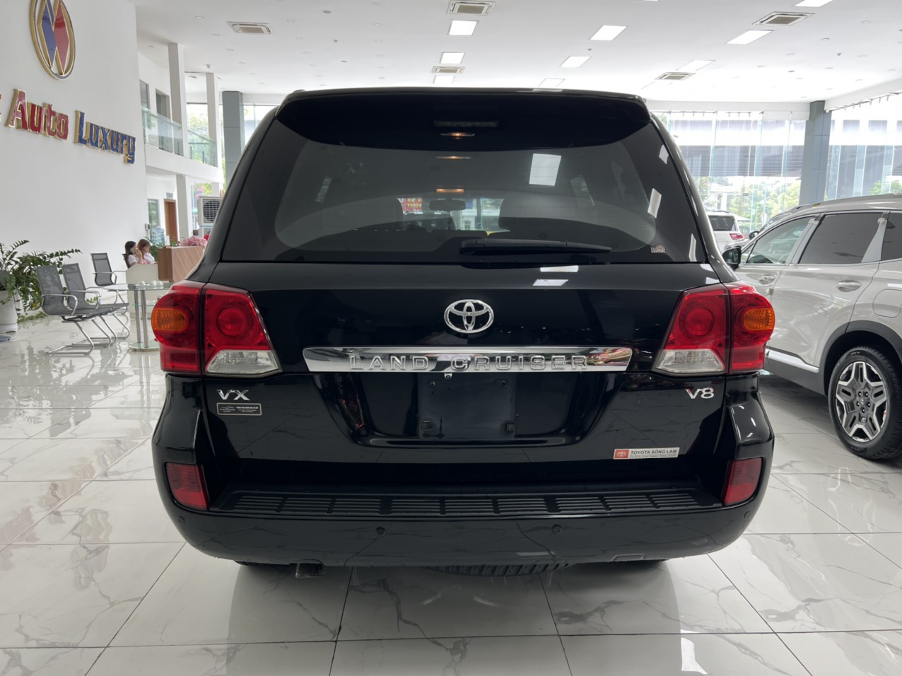Toyota Land Cruiser VX 2013 - Bán xe Toyota Land Cruiser VX năm 2013, màu đen, tư nhân 