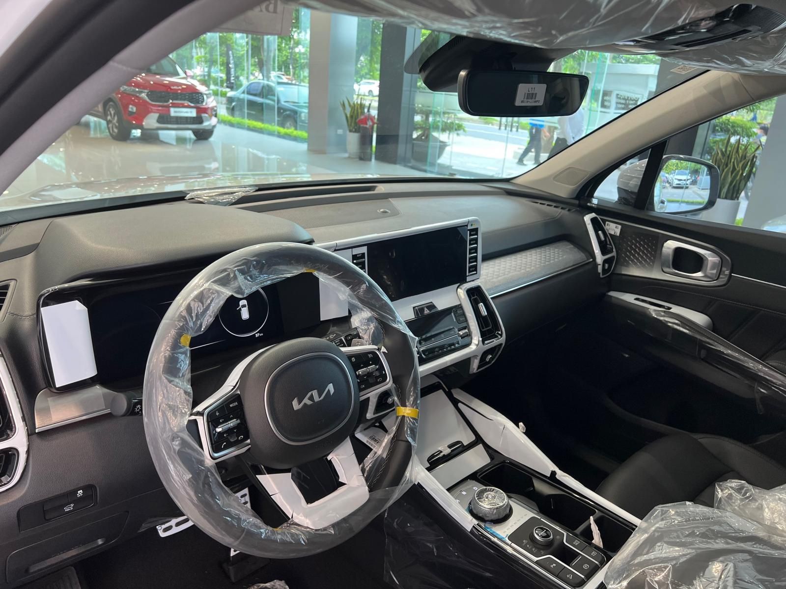 Kia Sorento 2022 - Nhiều phần quà khi khách hàng đặt xe