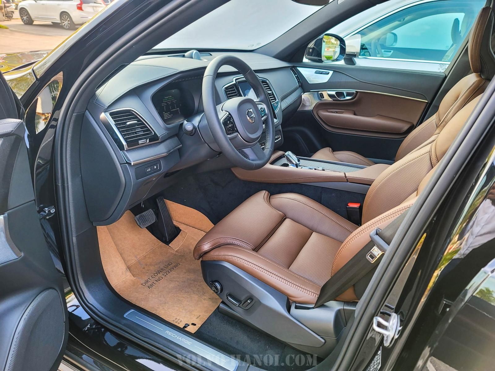 Volvo XC90 2023 - Hoàn hảo trong phân khúc - Gói bảo dưỡng 3 năm và nhiều quà tặng